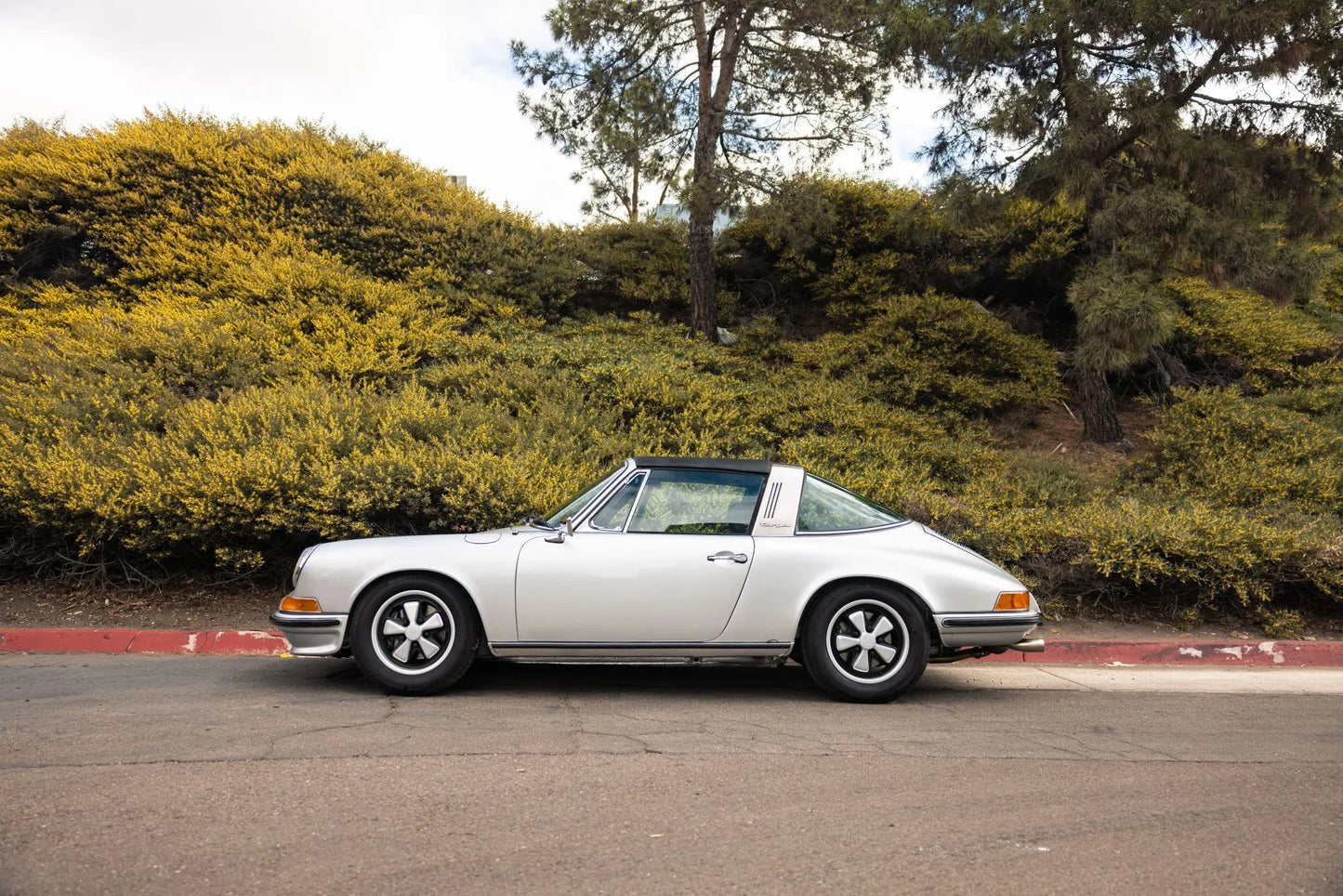 1972 911S Targa Silver Metallic - DNA - Motorsports